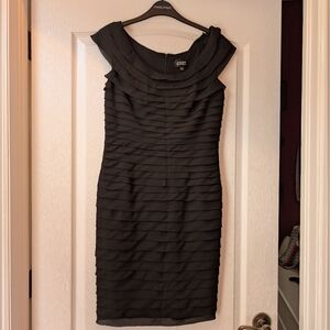 Adriana Papell Black Ruffled Sleeveless Dress